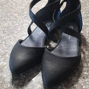 Dr. Schools memory foam almond toe flats black
